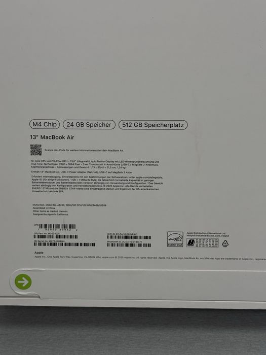 Продавам нов MacBook AIR 13” M4 24 RAM