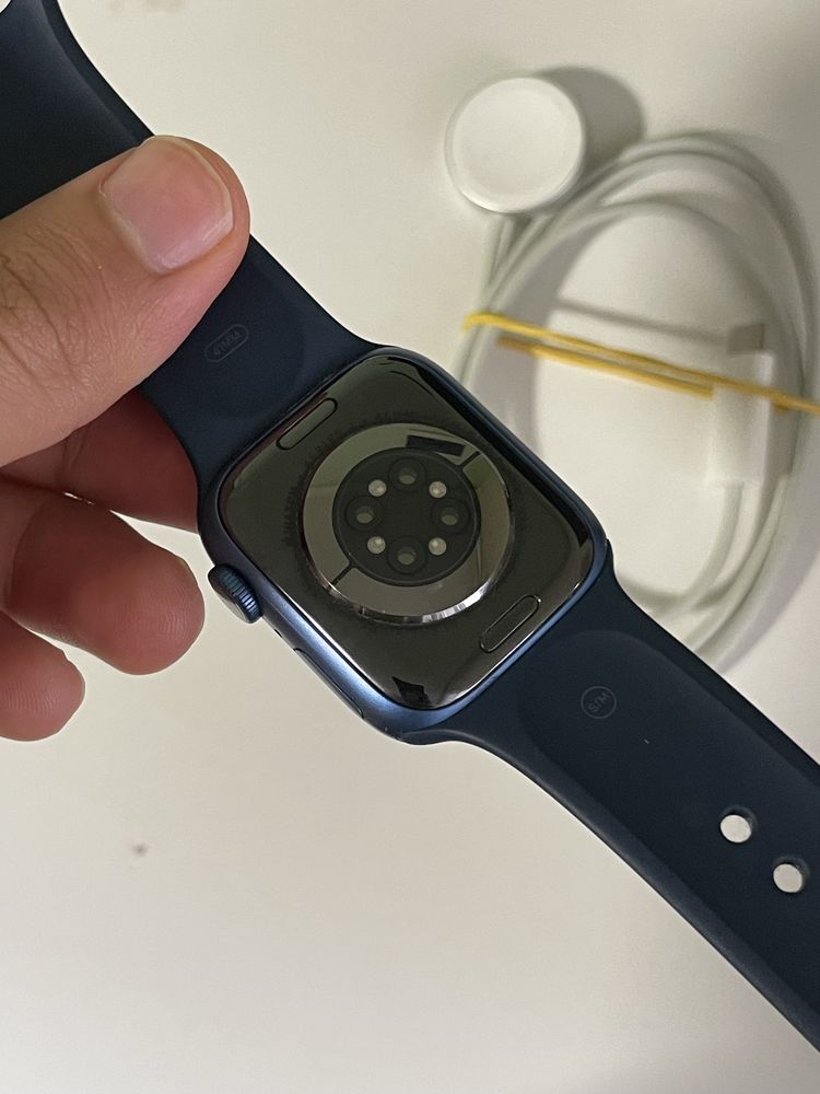 Apple watch series 7