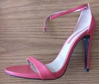 Vand Sandale Dama ZARA (Spania), masura 39, piele, toc 10 cm.