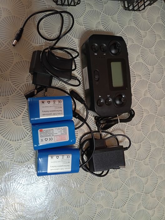 Лодка за захранка D19