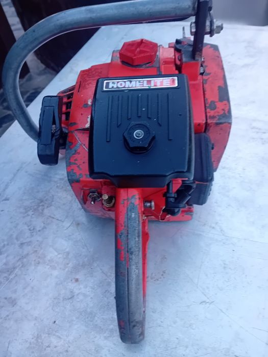 Vând drujba Homelite