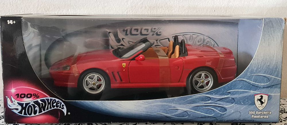 Ferrari 550 Barchetta Pininfarina HotWheels 1.18 Silver Series