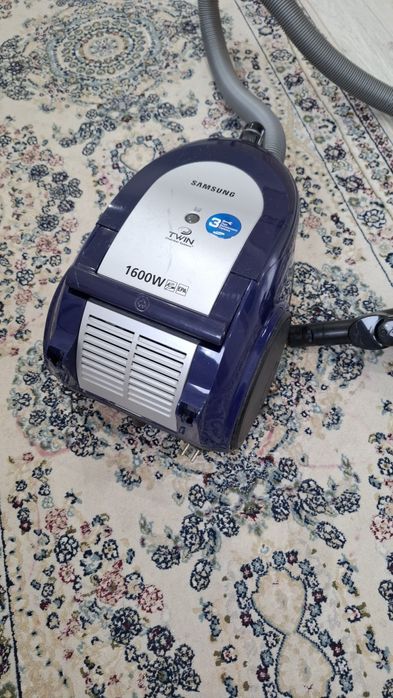 Пылесос samsung.