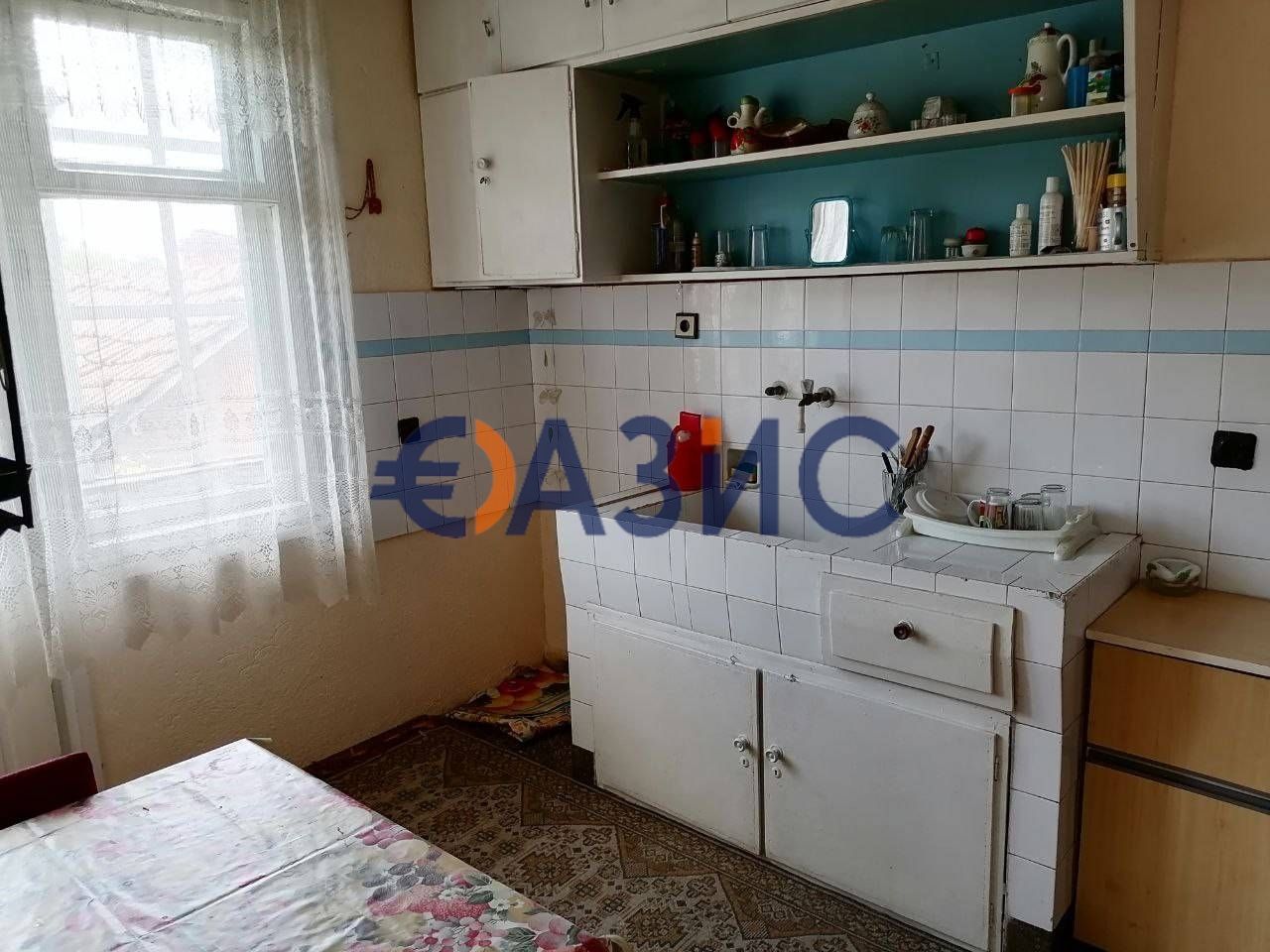 Къща 2-етажна-190 кв.м. + двор 420 кв. м., гр. Средец, обл. Бургас