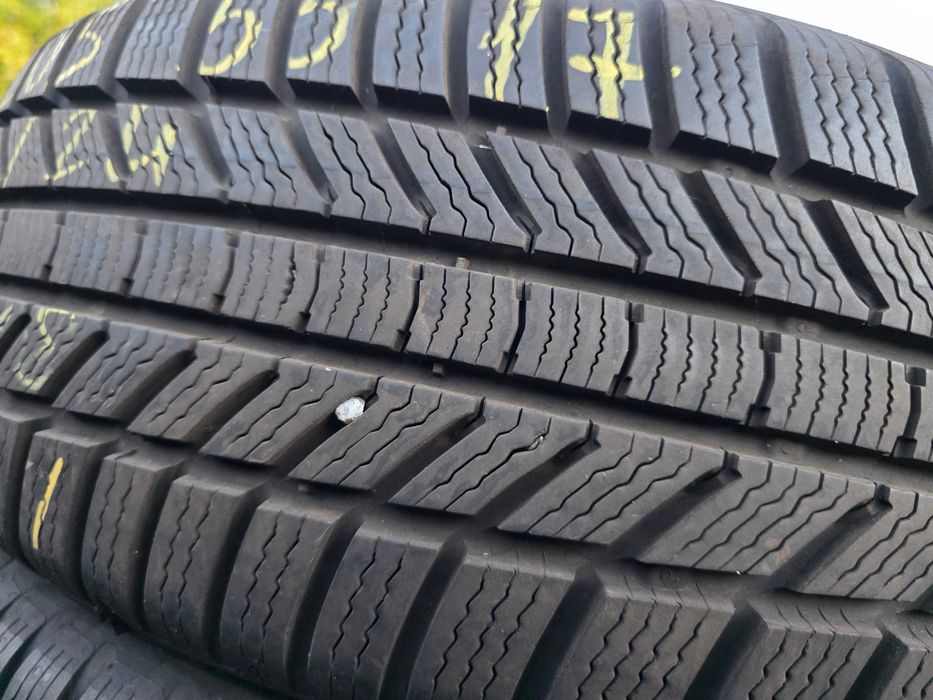 2бр Зимни гуми 205 55 17 - Continental - DOT 2024