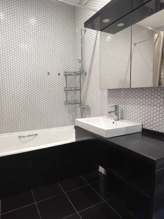 ЖК Алайский, р.Юнусабад Алайский ц-2 100м2 под ключ Срочная продажа