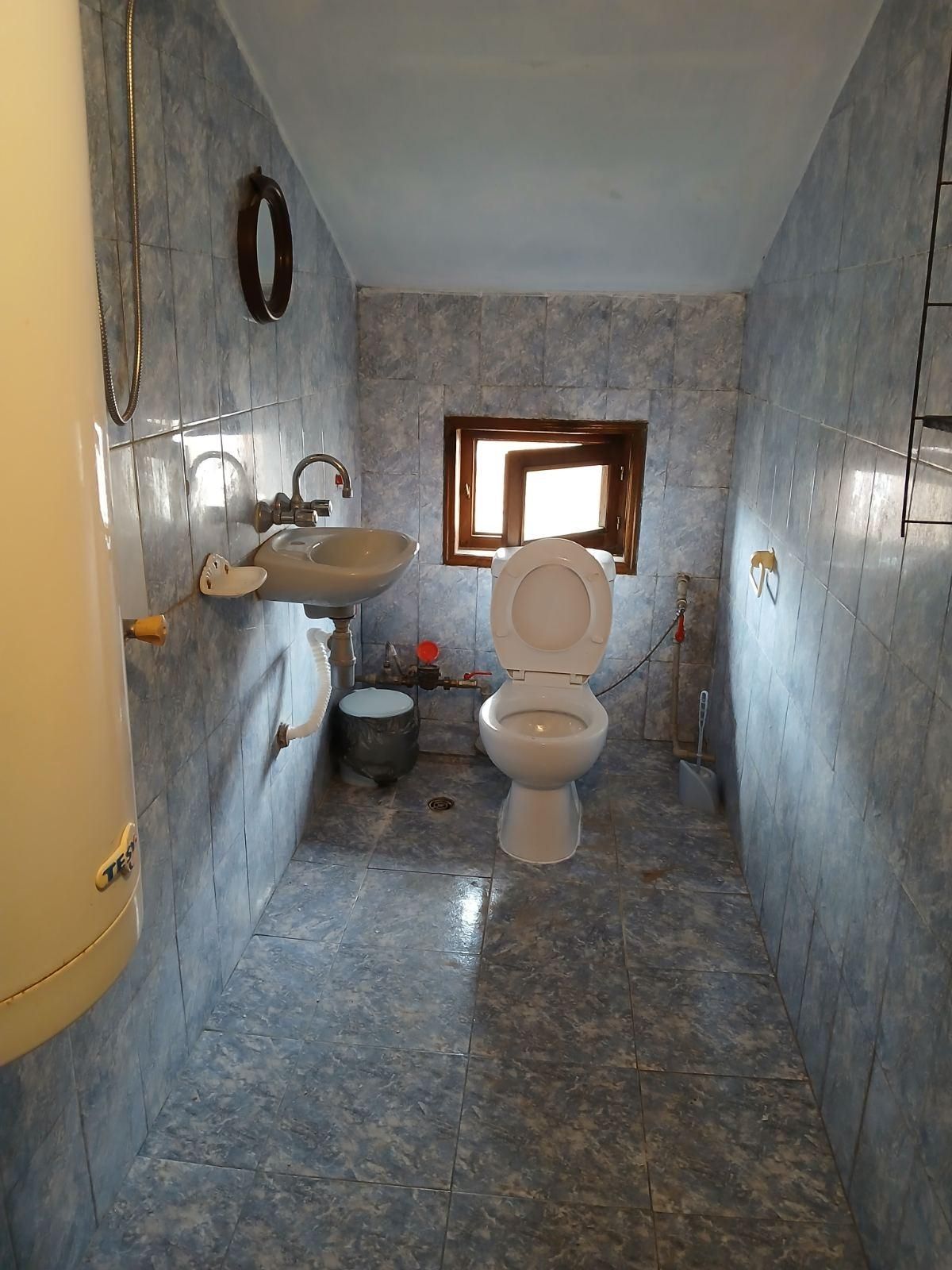 Етаж от къща, под наем, кв Сарафово