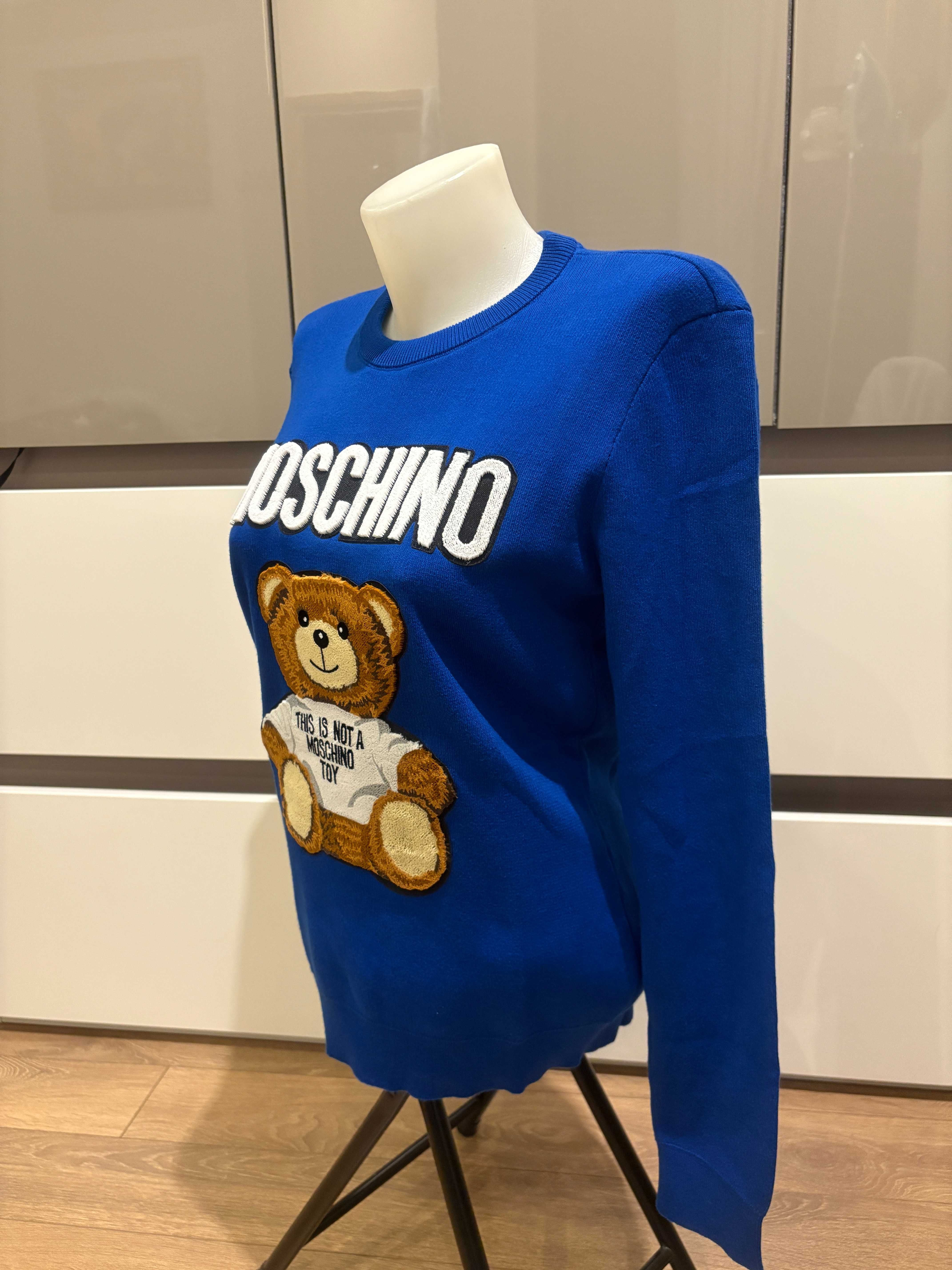 Оригинален пуловер MOSCHINO COUTURE, черен, зелен, син и бял, M и L