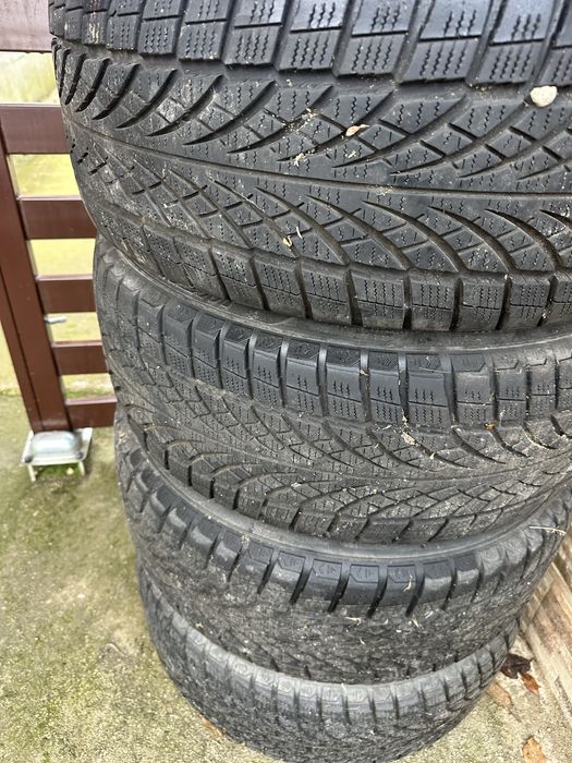 Jante cu anvelope iarna BMW 225 55 17 dot 2023