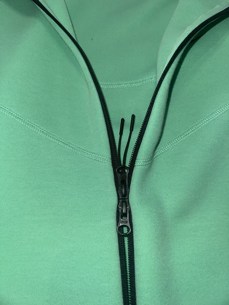 Nike tech fleece