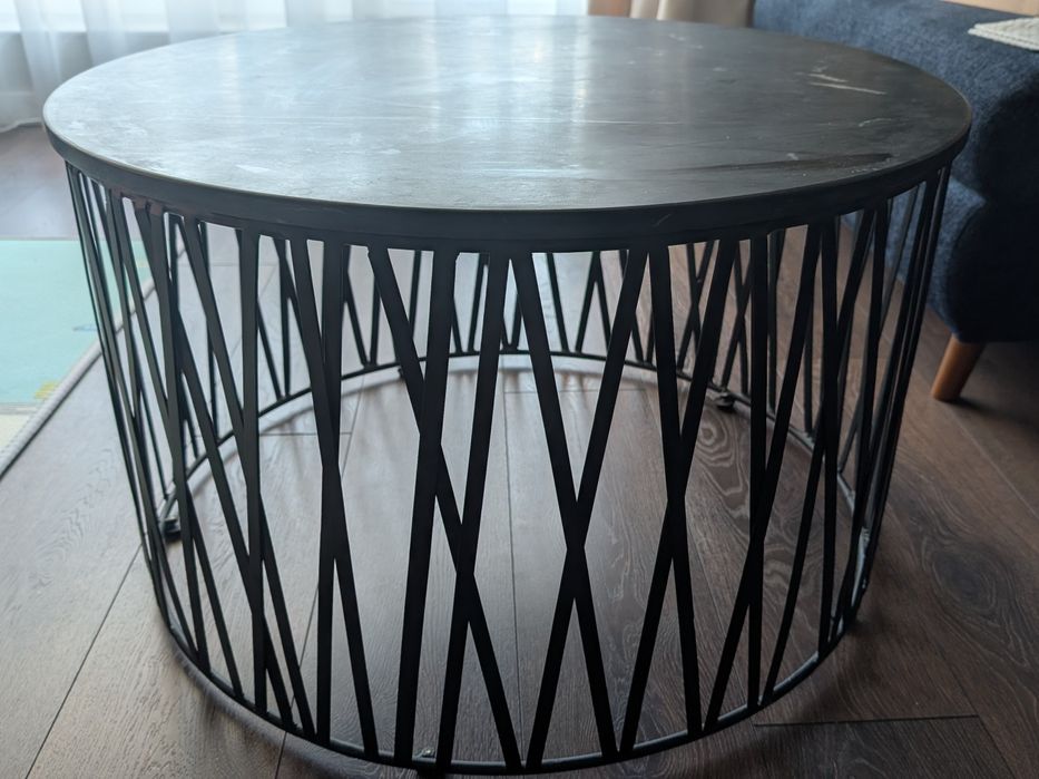 Кръгла холна маса