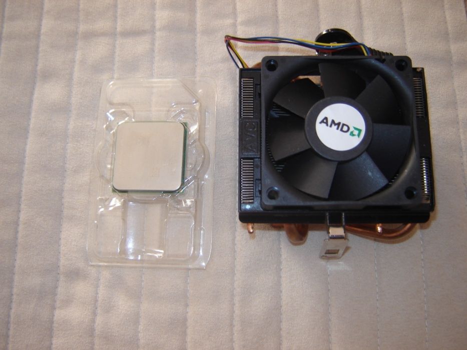 Procesor AMD Athlon 64 cu Cooler cupru