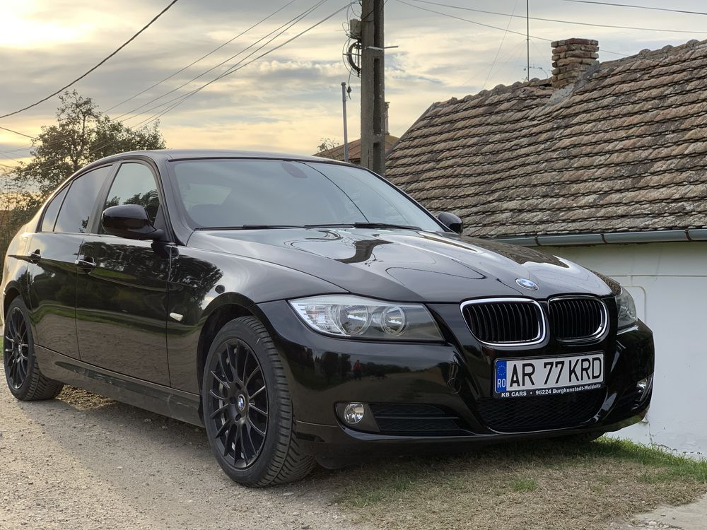 Vând BMW e90 facelift