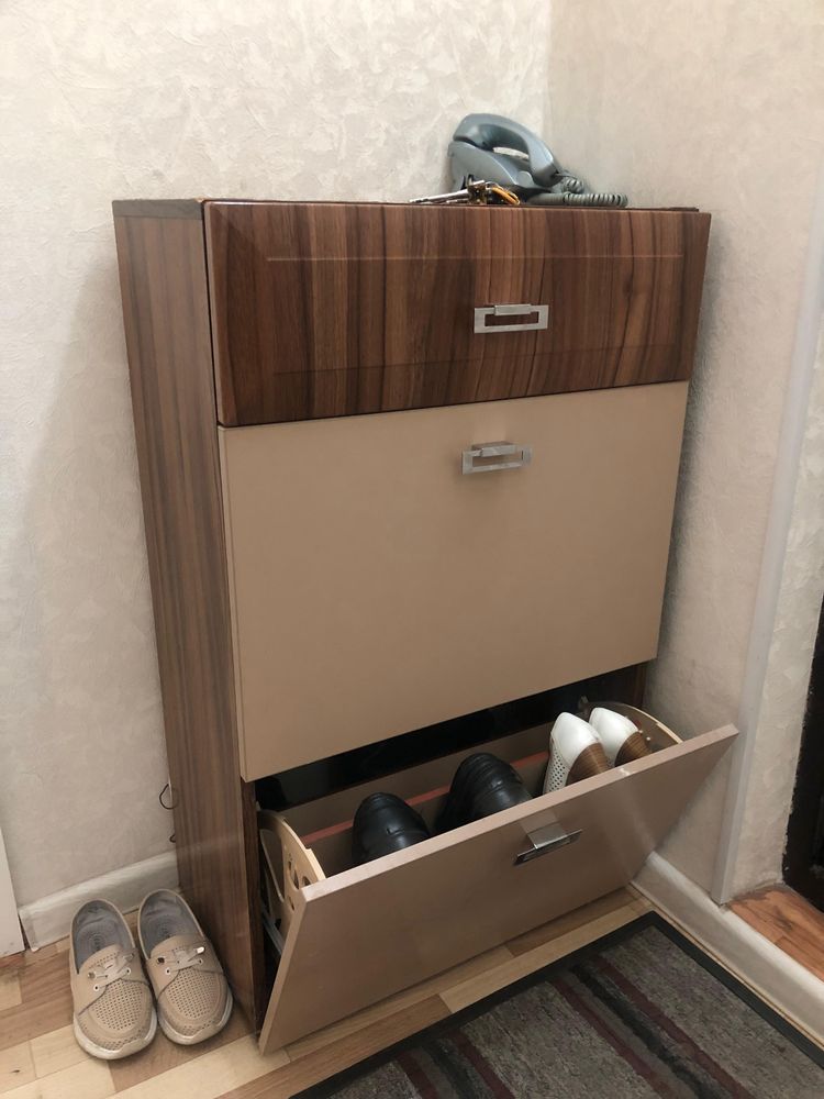 Продам шкаф в прихожую и шкаф для обуви