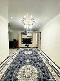 Срочно продается двух комнатная квартира по адресу  Агыбай батыр 8.