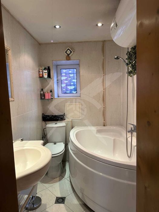 Дава се под наем Тристаен апартамент в Пловдив, Център - 70 кв.м за 700 € - Снимка #6