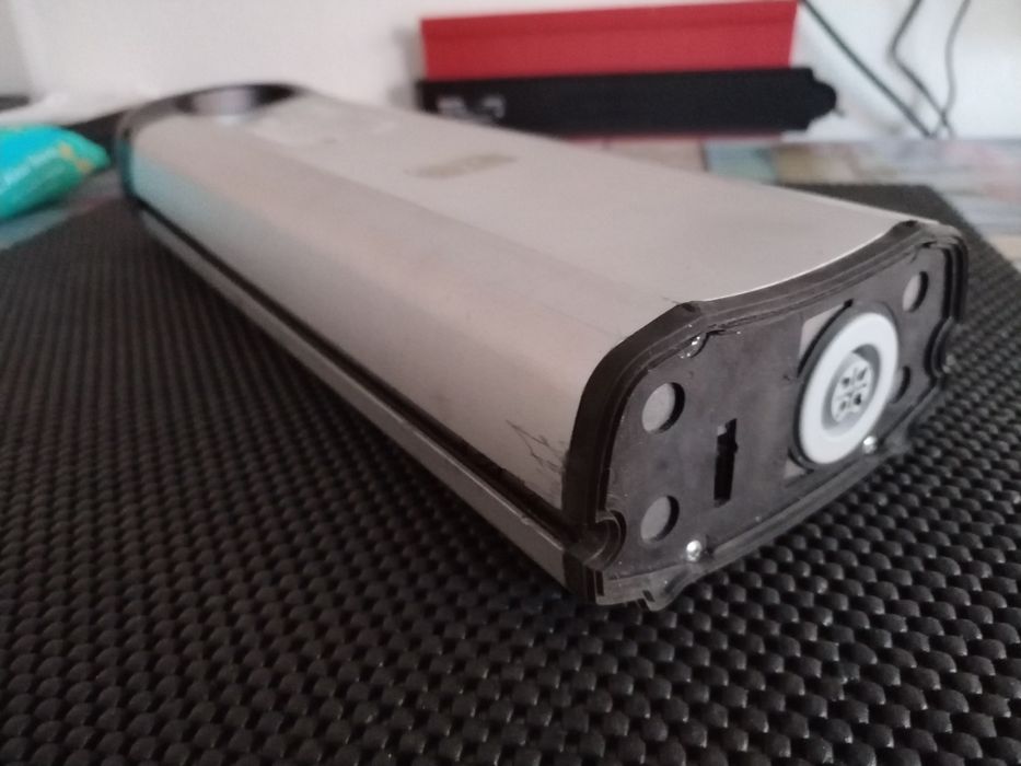 Vand baterie pentru bicicleta electrica marca gazele 36 v 9 ah