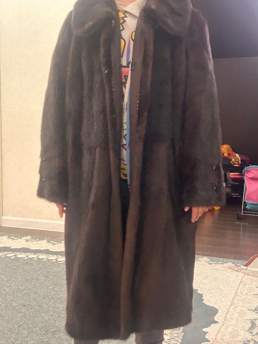 Норковая шуба, 64 размер, в идеяльном состоянии, натуральный мех
