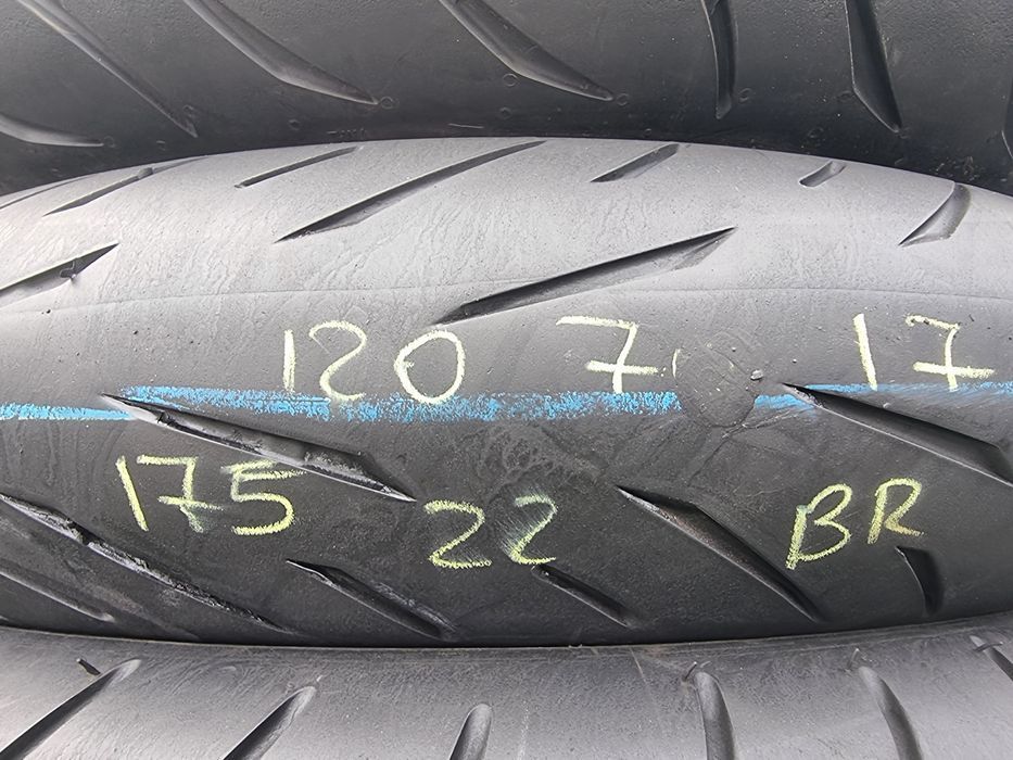 120.70.17 Metzeler Bridgestone