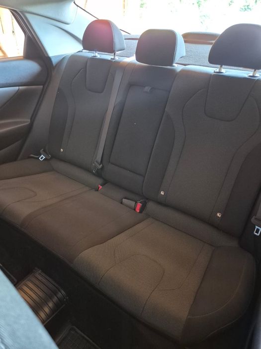 Vând Hyundai Elantra 2022 Întreținută exemplar-Unic proprietar