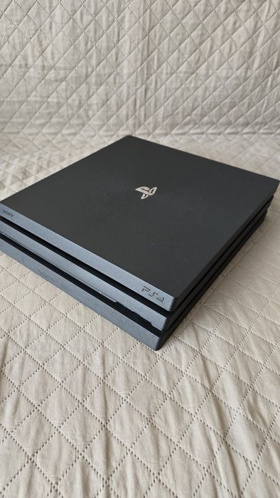 Vamd ps4 pro 1tb, 1 controller