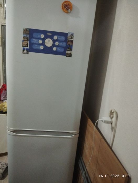 Холодилник сатылады Бирюса.