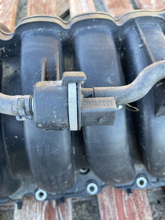 Всмукателен колектор за VW Golf 5 1.6fsi 115k.c