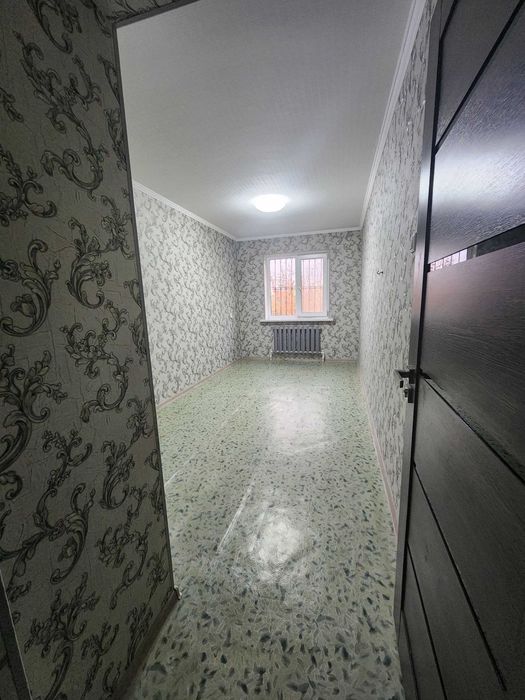 Квартира 2 хоналик сквазной сотилади