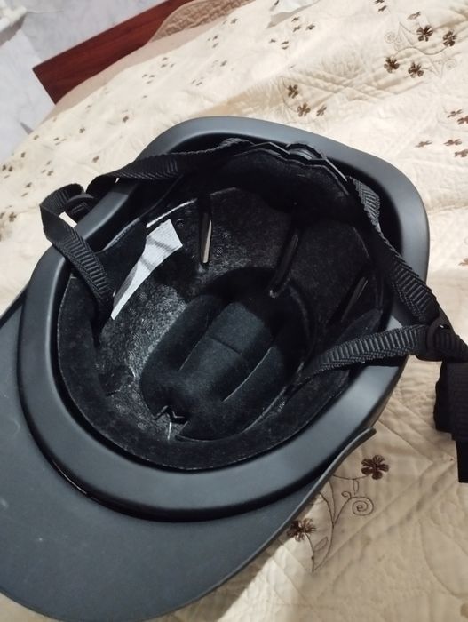 Шлем для конного спорта