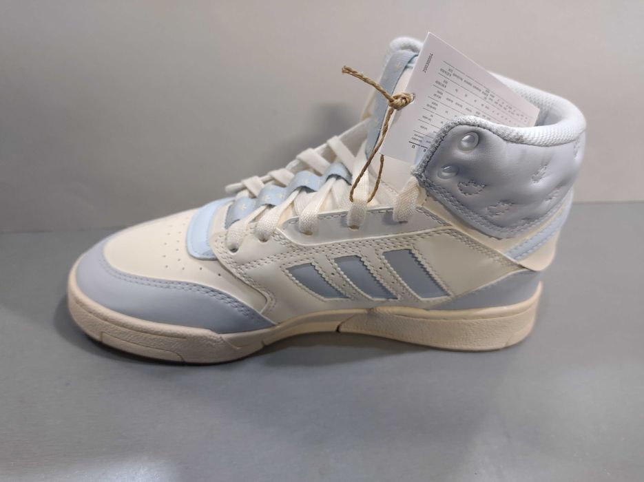 Adidas Originals N36/22sm.Дамски кецове.Нови.Оригинал.
