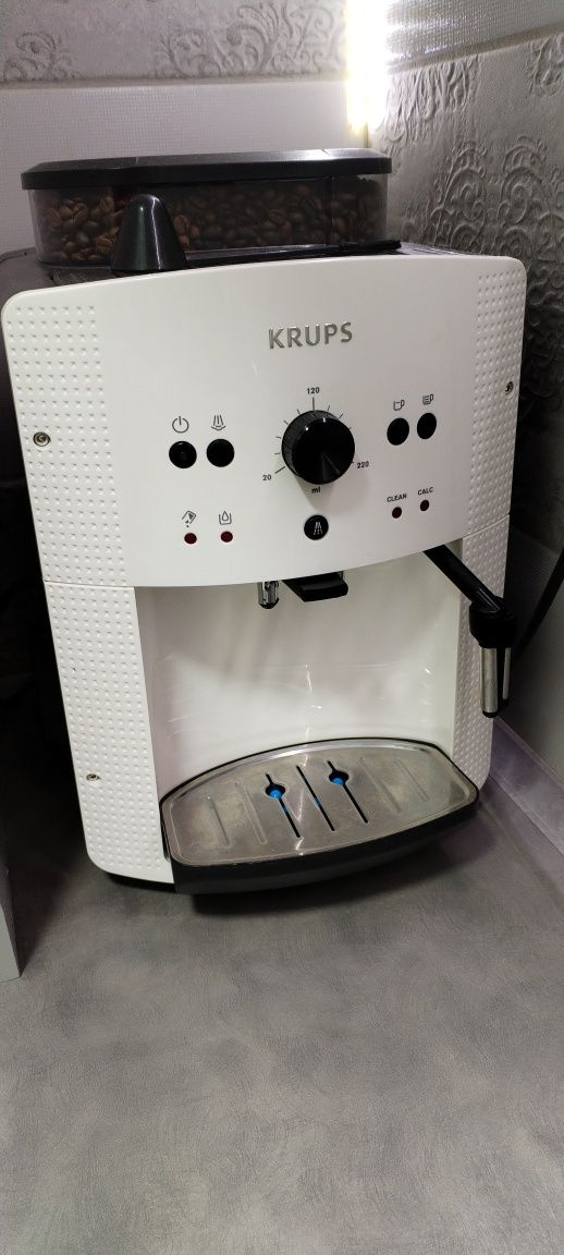 Vând apart de cafea krups