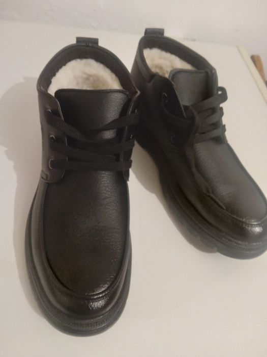 Продам Мужской батинка новый зимнии