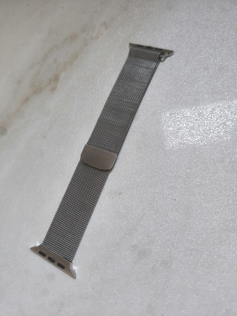 Apple Watch метални магнитни каишки Milanese Loop
