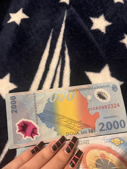 bancnota 2000 lei eclipsa