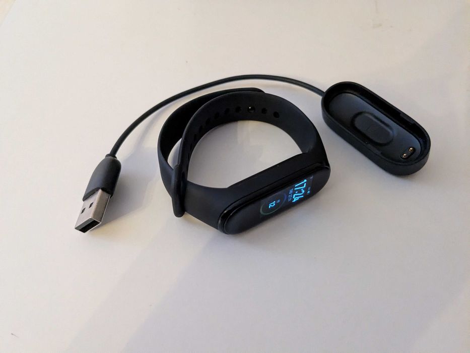 Brățară Xiaomi Mi Band 4 aproape noua