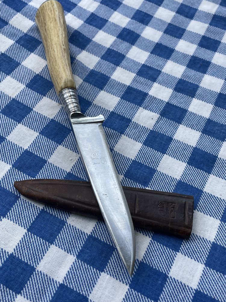 Cutit vanatoare Steyr anii 1930