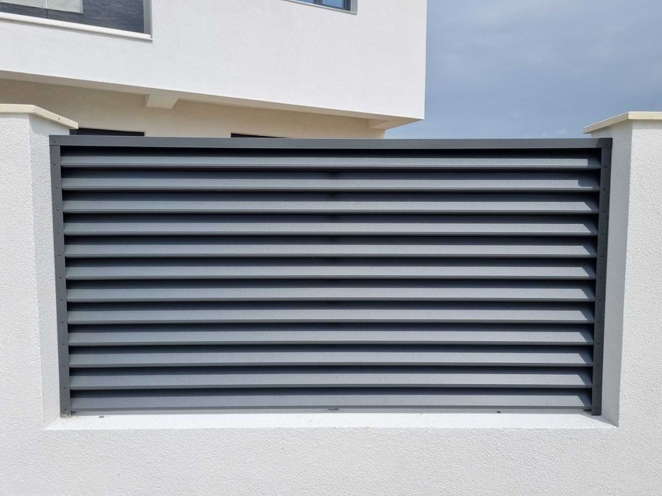 Gard si Porti din Jaluzele Metalice Gri Grafit Mat Ral 7024