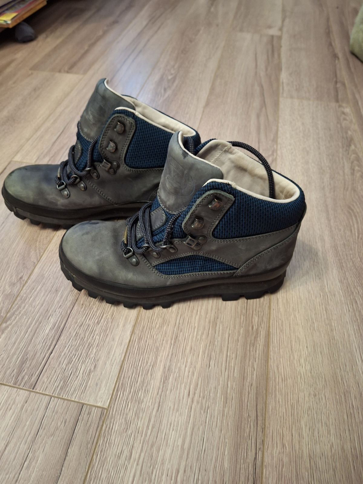 Планински обувки Brasher boots