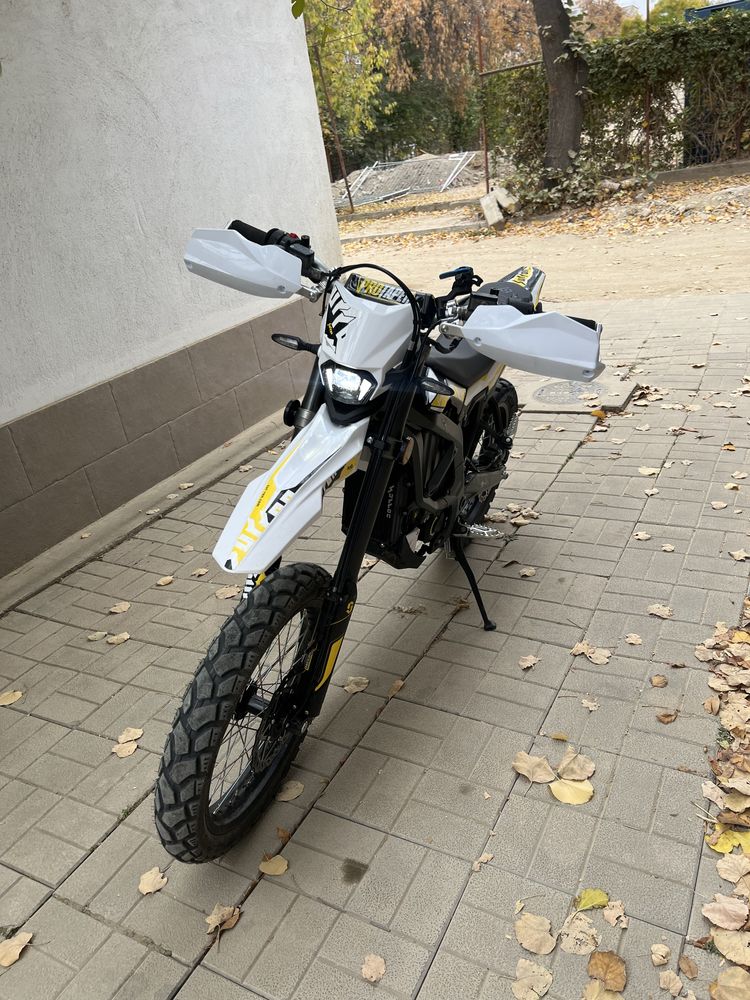 Surron Ultra Bee All Terrain