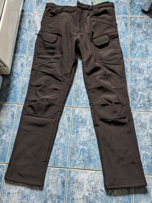 Vând trening Softshell pentce pentru bărbați