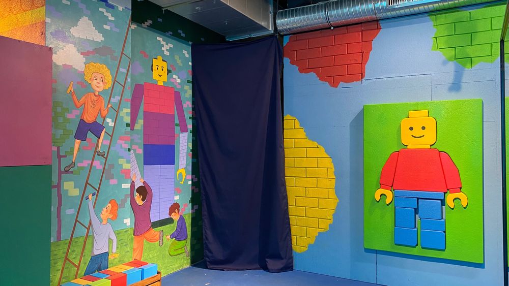 Pictura pe perete, povesti pe pereti, arta educativa pentru copii