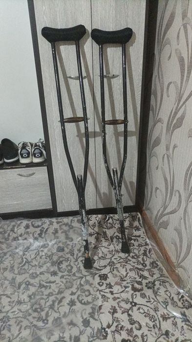 Костыли в Аренду 20 тысяч в неделю Култик таёк Ижарага Hassa bor