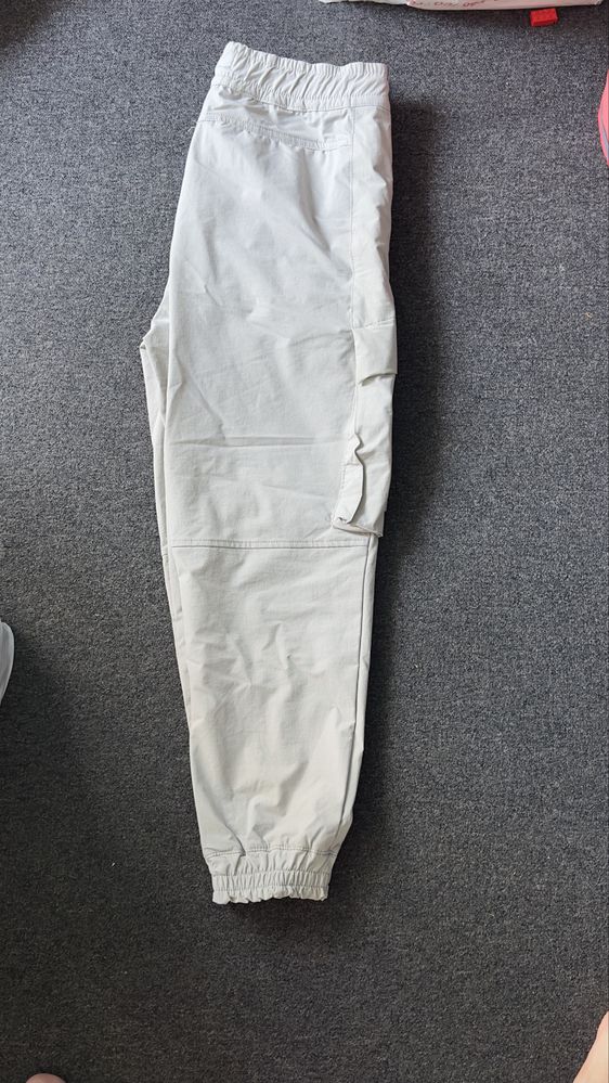 Карго панталони Zara-dnwr L
