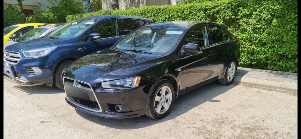 Mitsubishi Lancer