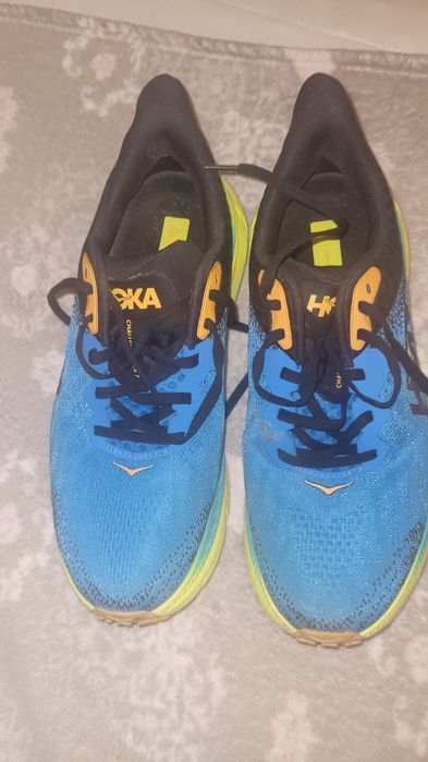 Hoka marime 44 stare bună