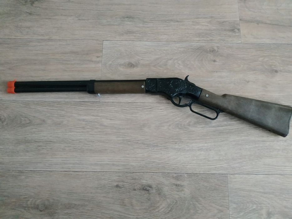 Игрушечное ружье