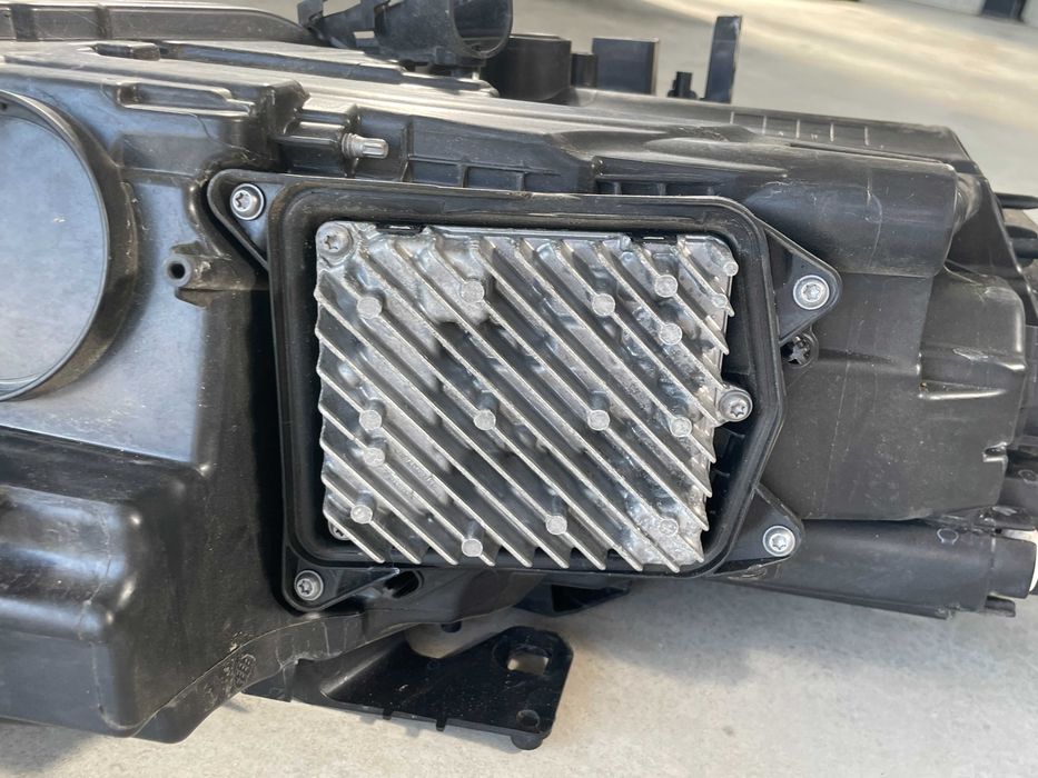 Far stanga Matrix Audi A6 C8 cod 4K0941039A