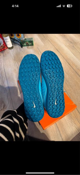 adidasi nike sintetic