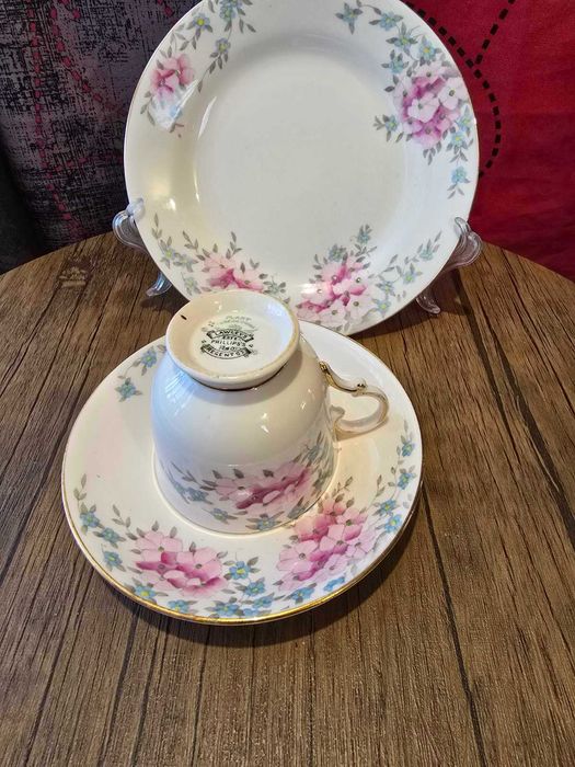 Троен сет розов порцелан