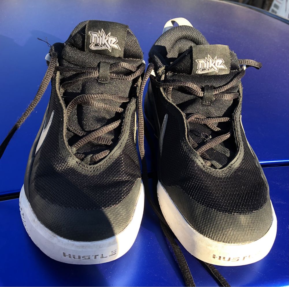 Nike TEAM HUSTLE D 10 номер 36,5